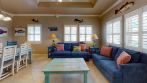 SFH201 Newly Renovated Ground Floor Townhome, Shared Pool, Near Beach